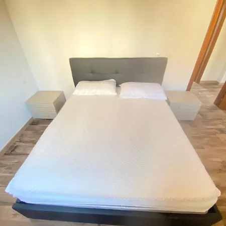 Apartment Pettirosso 5 *